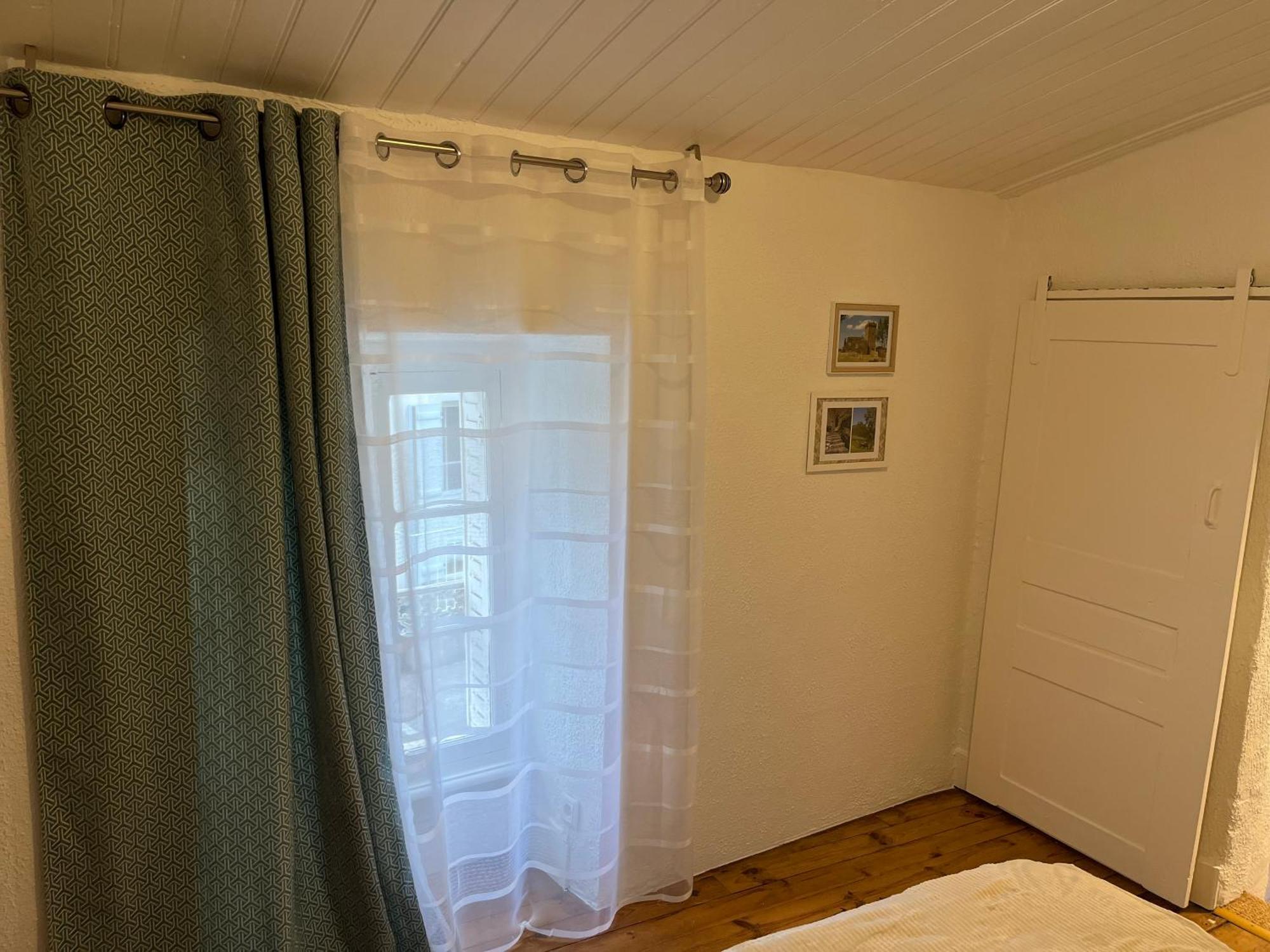 La Cour Carree Hotel Perrier Ngoại thất bức ảnh